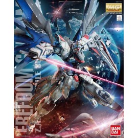 Bandai: Gundam - MG 1-100 Freedom Gundam ver. 2.0 Model Kit